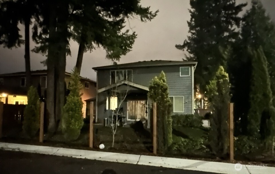 27929 154th Avenue SE, Kent, WA 98042