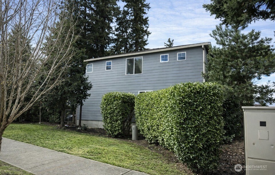 27929 154th Avenue SE, Kent, WA 98042