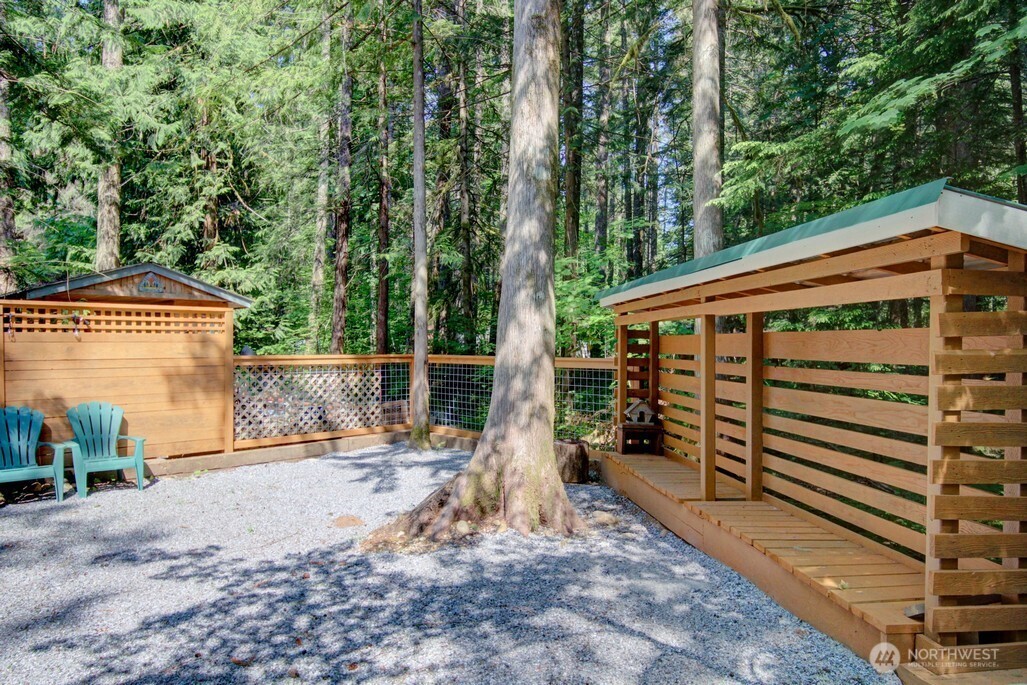 92 Riverside Drive , Deming, WA 98244