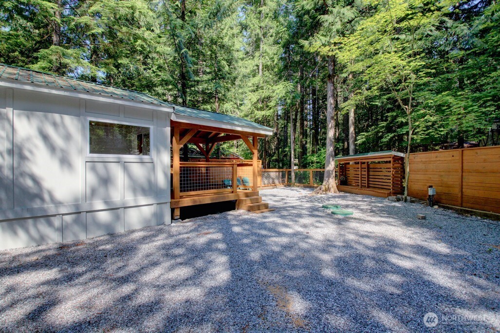 92 Riverside Drive , Deming, WA 98244