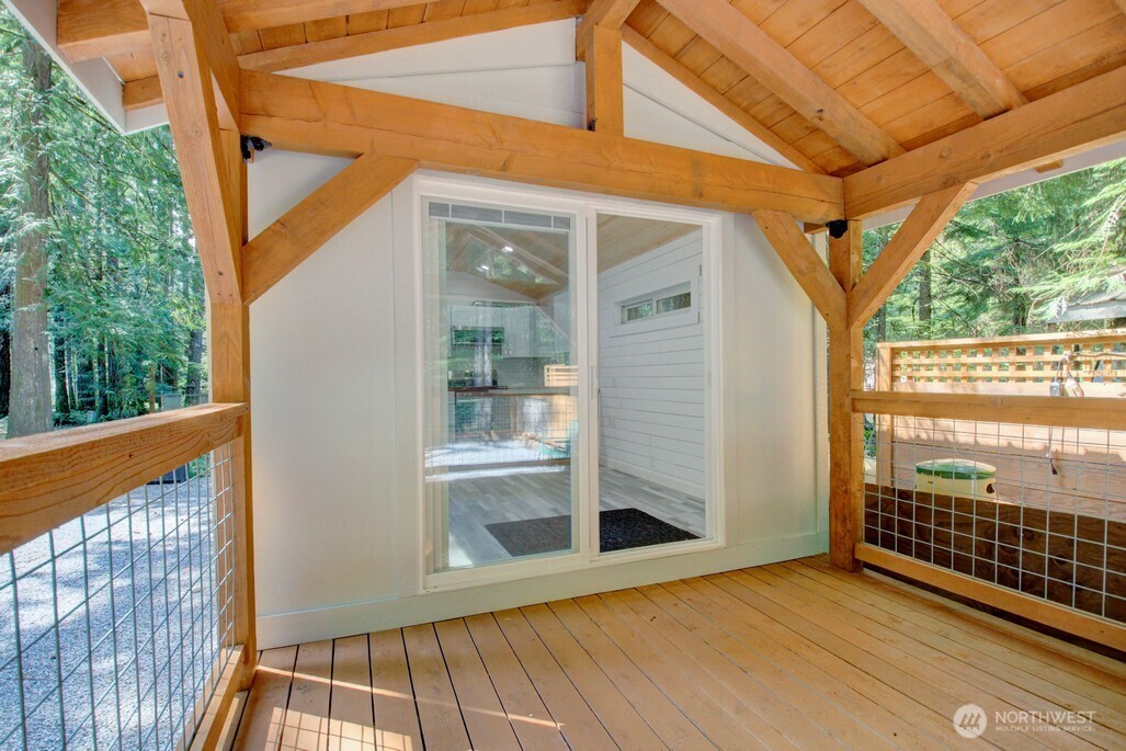 92 Riverside Drive , Deming, WA 98244