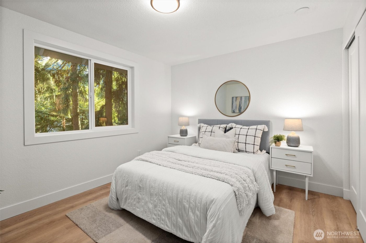 10406 115th Place NE, Kirkland, WA 98033-5017