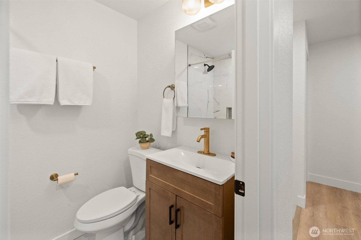 10406 115th Place NE, Kirkland, WA 98033-5017