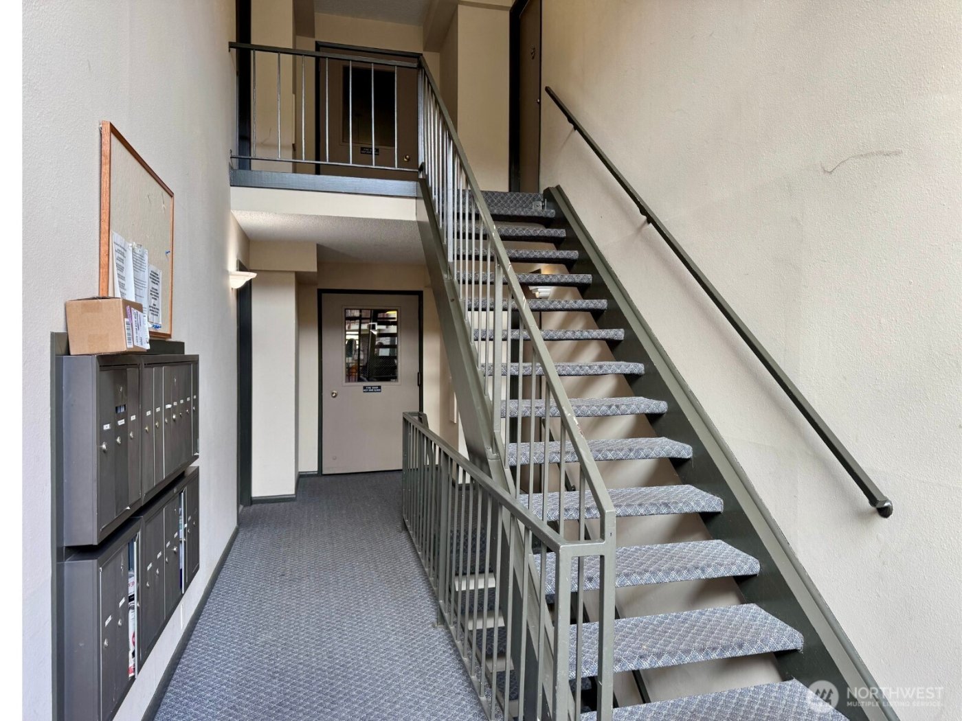 330 Elm St #201, Everett, WA 98203