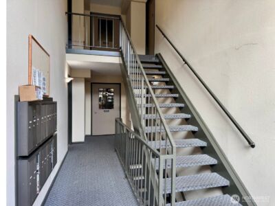 330 Elm St #201, Everett, WA 98203 - Photo 2