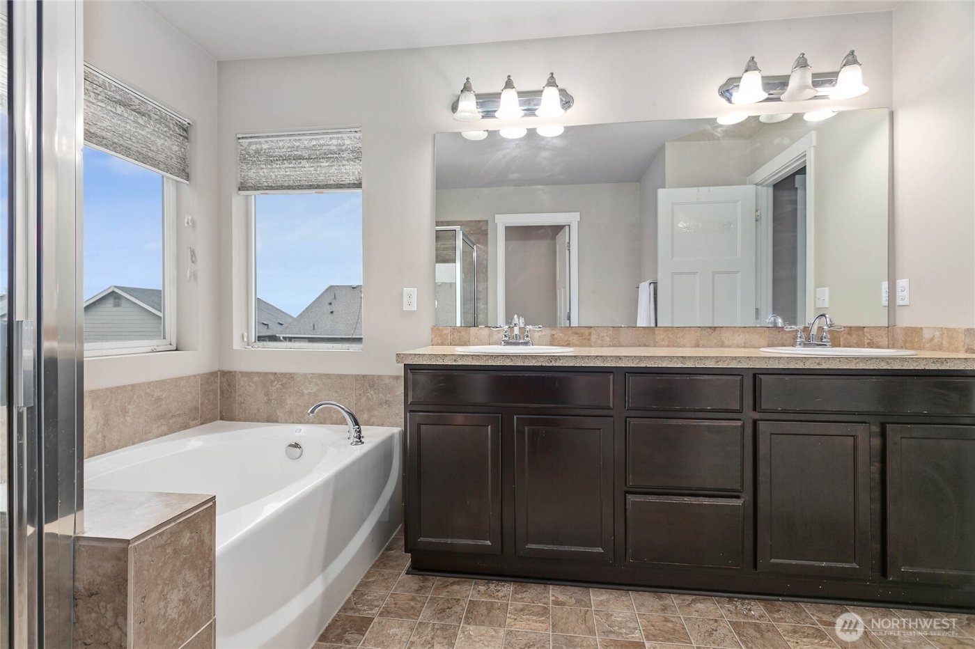 716 Brookstone Street , Mount Vernon, WA 98273