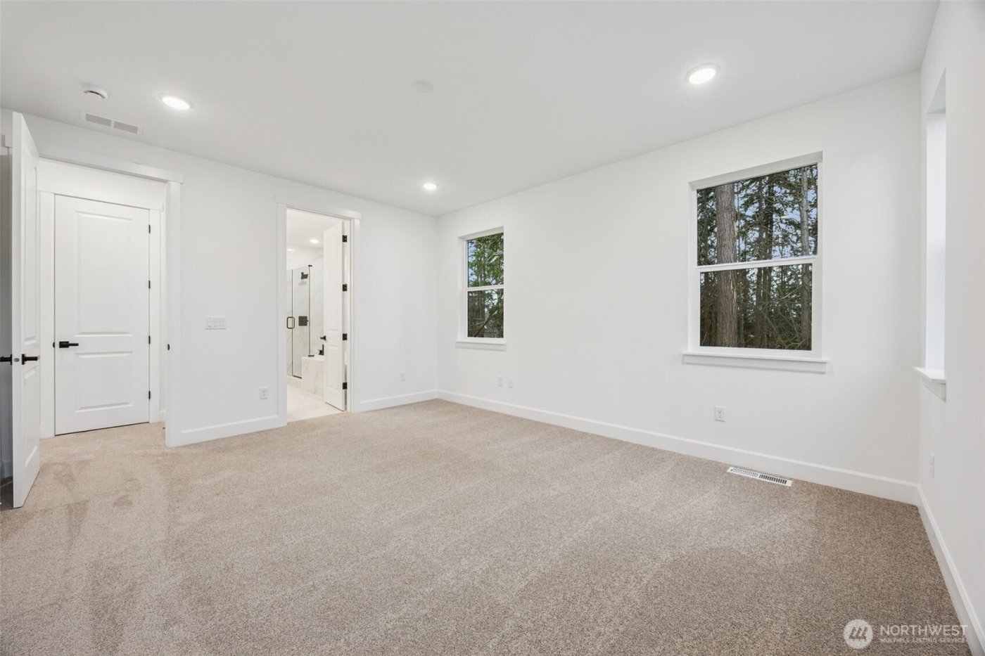 2207 Oak Court #8, Milton, WA 98354