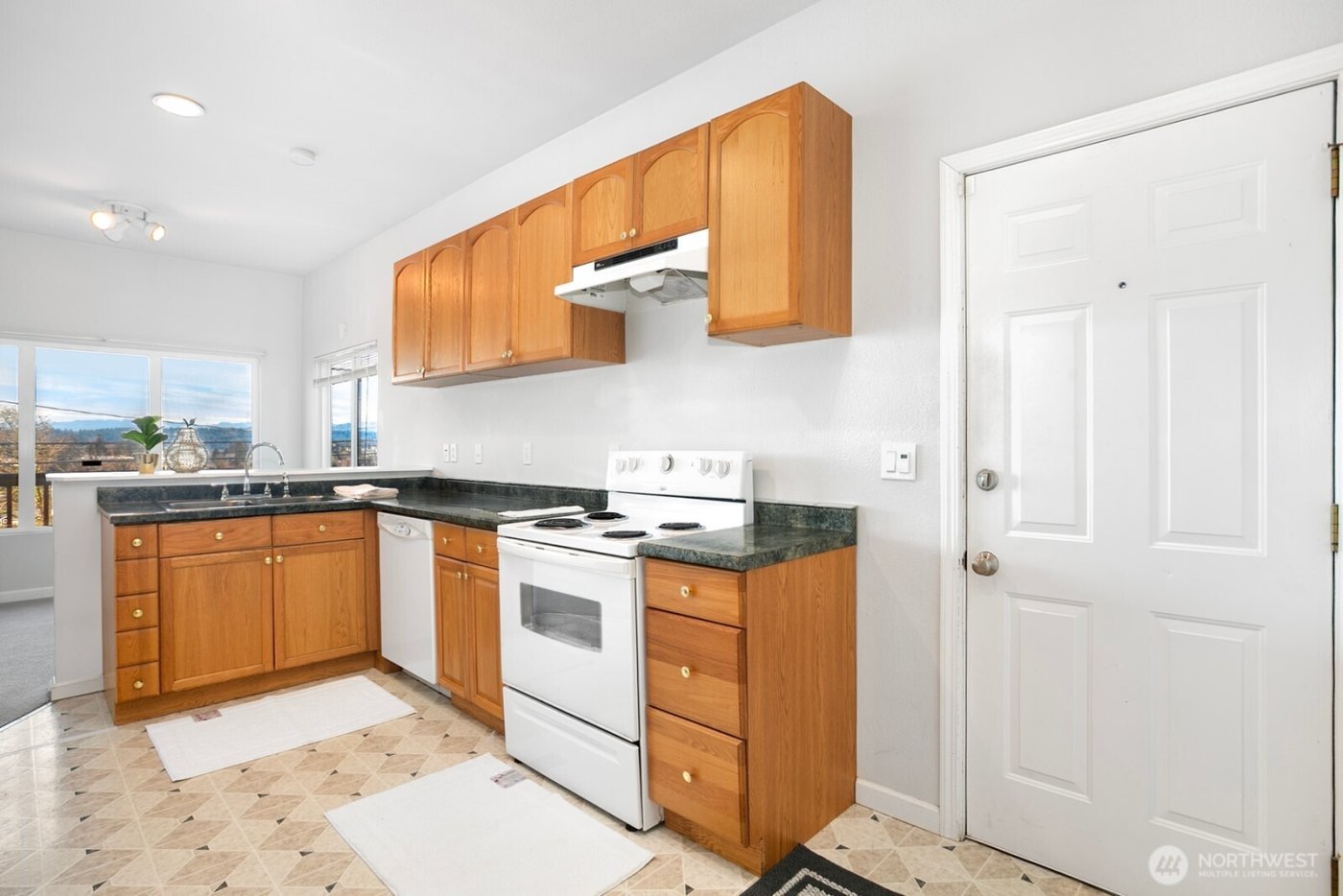 4205 34th Avenue S, Seattle, WA 98118