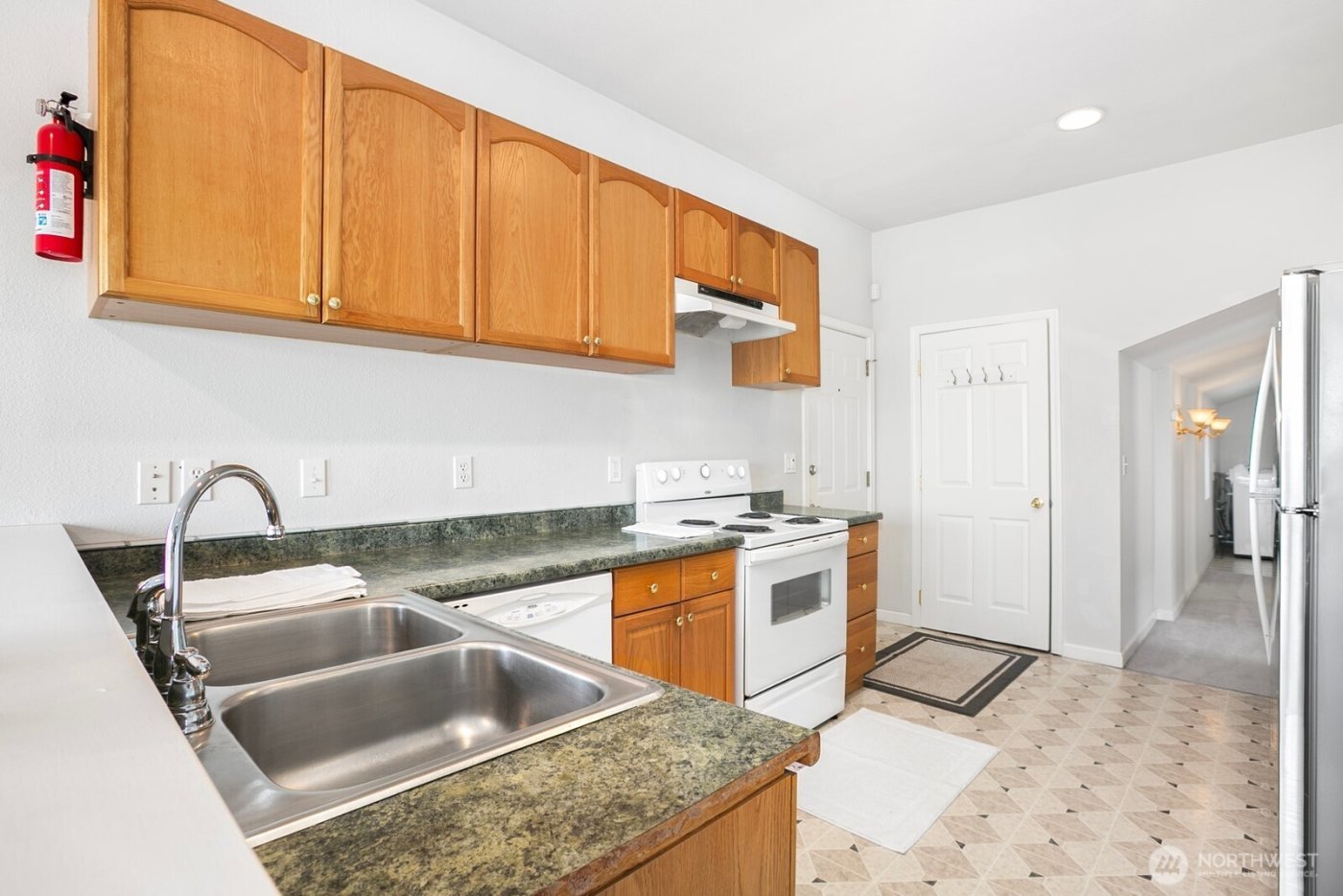 4205 34th Avenue S, Seattle, WA 98118