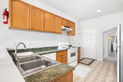 4205 34th Avenue S, Seattle, WA 98118 - Photo 8