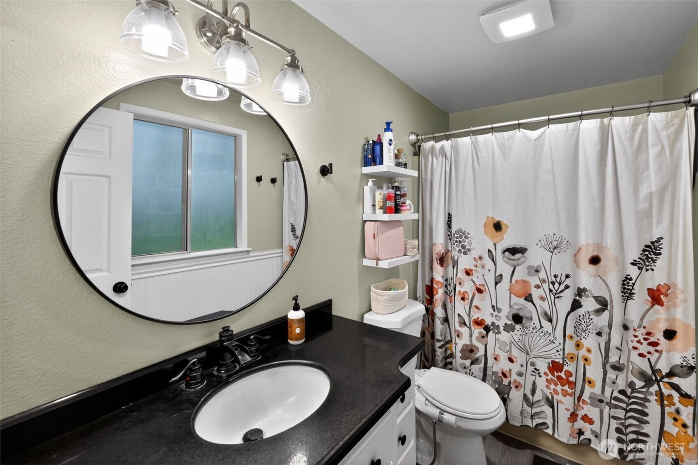 2270 Wellman Place , Oak Harbor, WA 98277