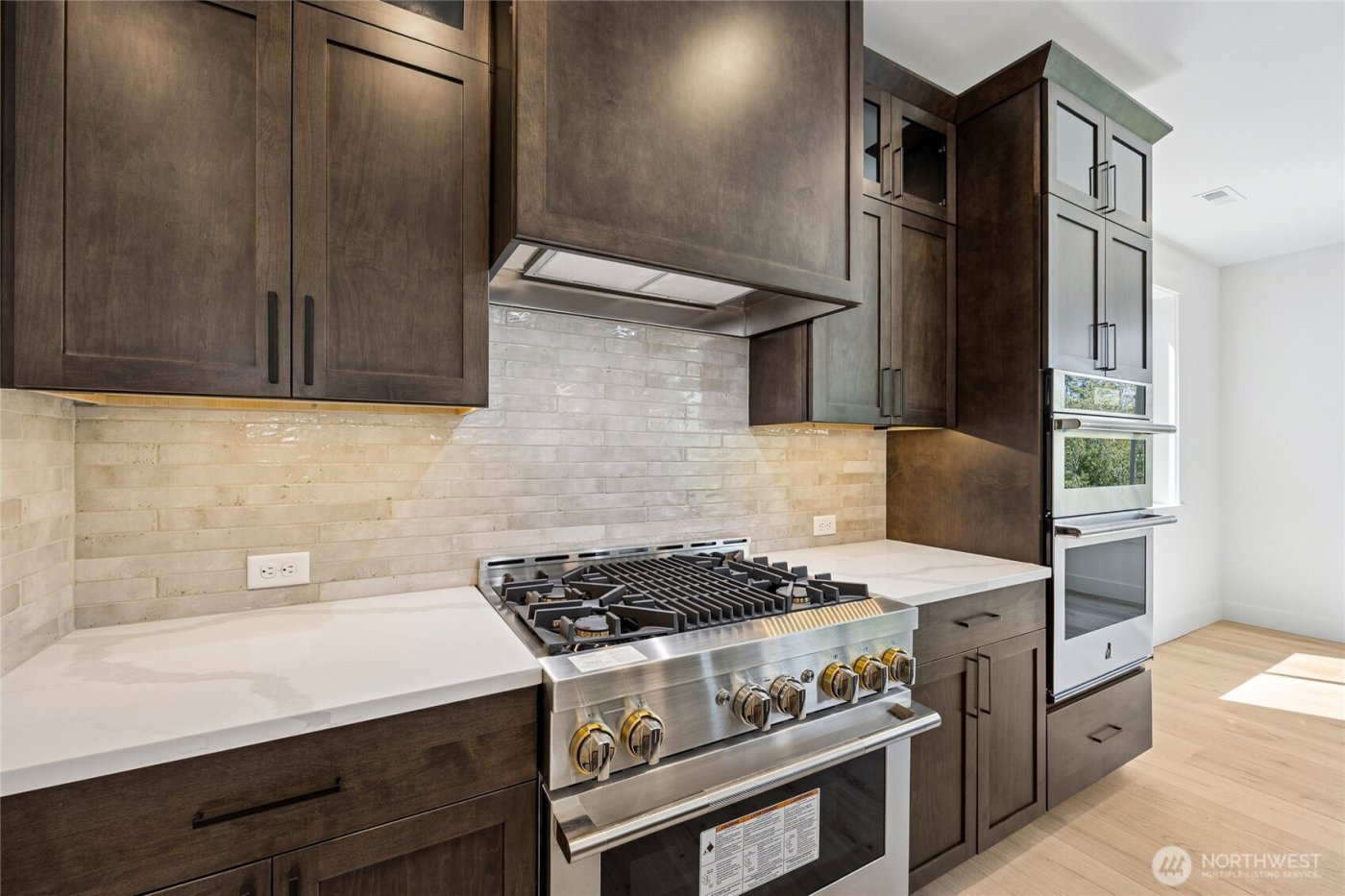 19515 81st Place NE #1, Kenmore, WA 98028