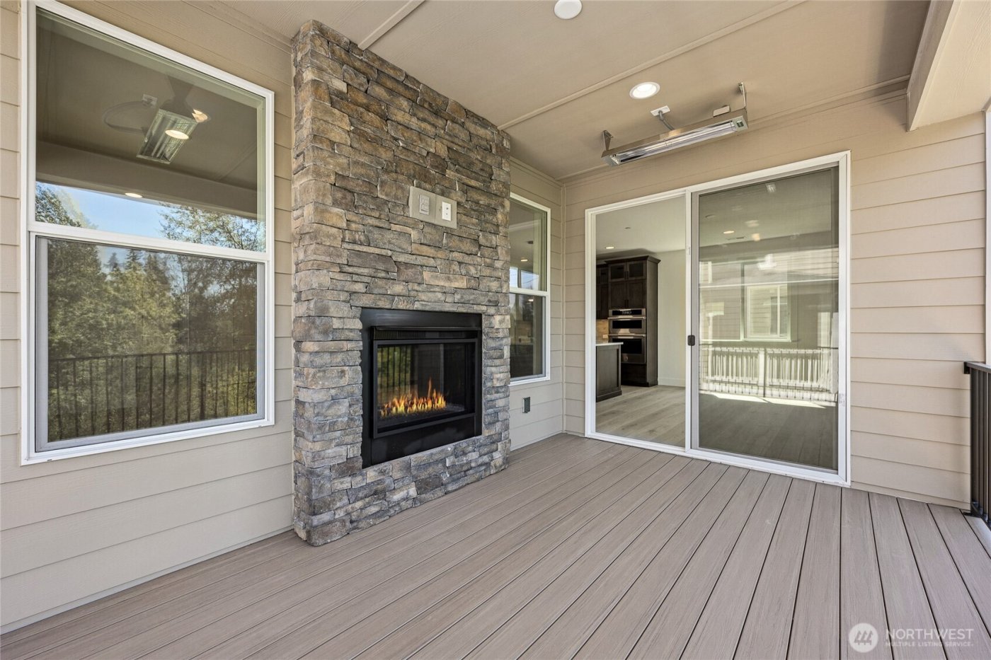 19515 81st Place NE #1, Kenmore, WA 98028