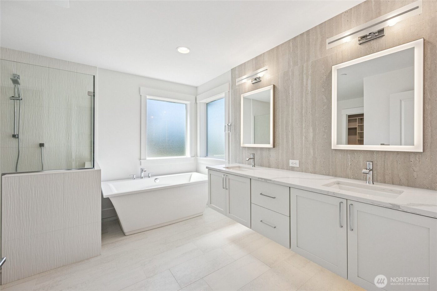 19515 81st Place NE #1, Kenmore, WA 98028