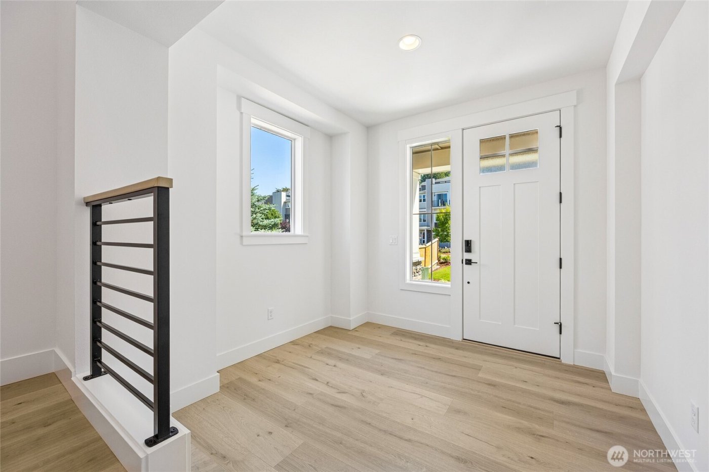 19515 81st Place NE #1, Kenmore, WA 98028