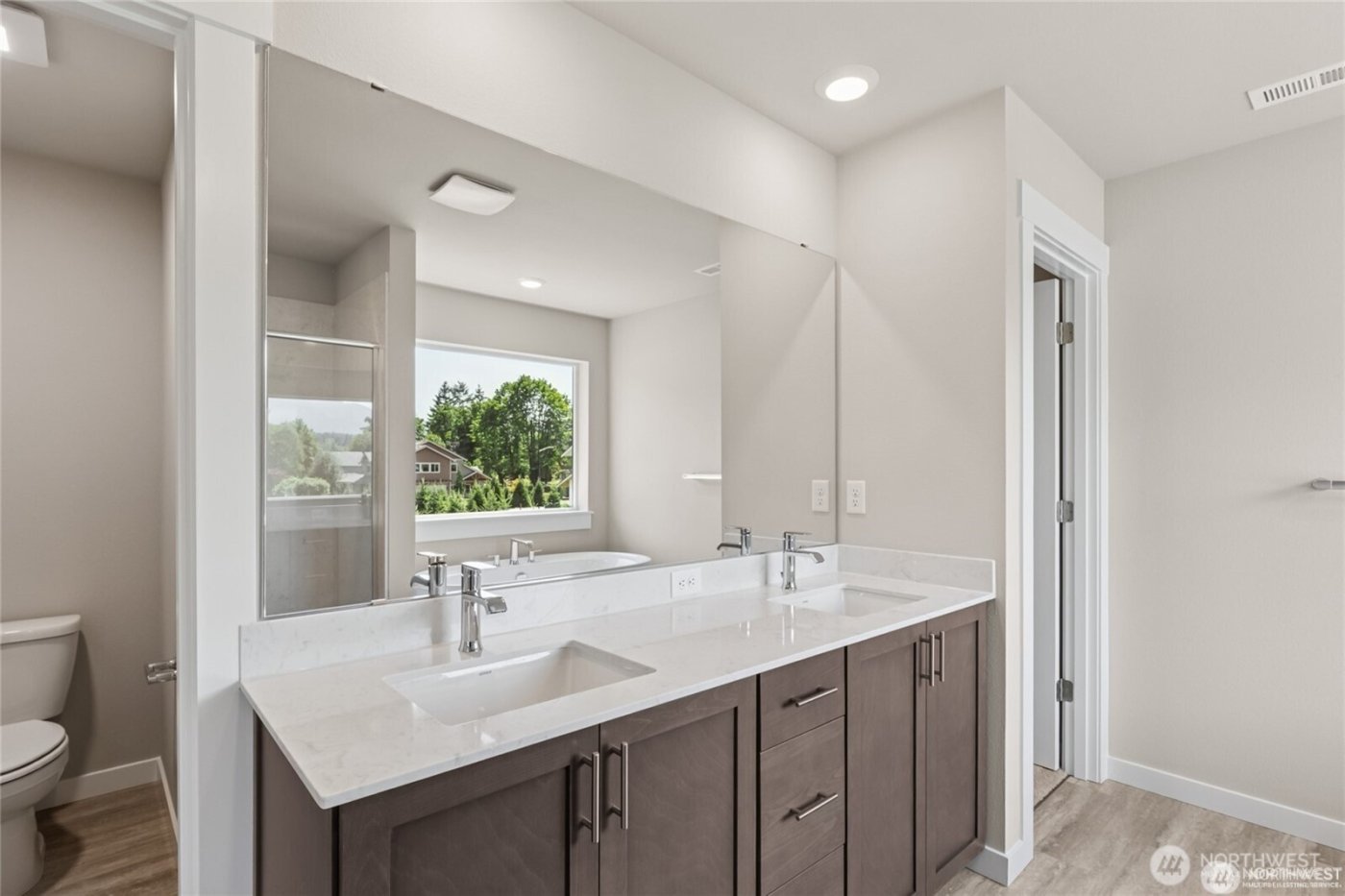 612 SE 11th Place #10, North Bend, WA 98045