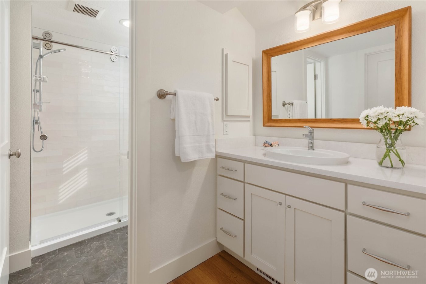 23039 SE 37th Street , Sammamish, WA 98075