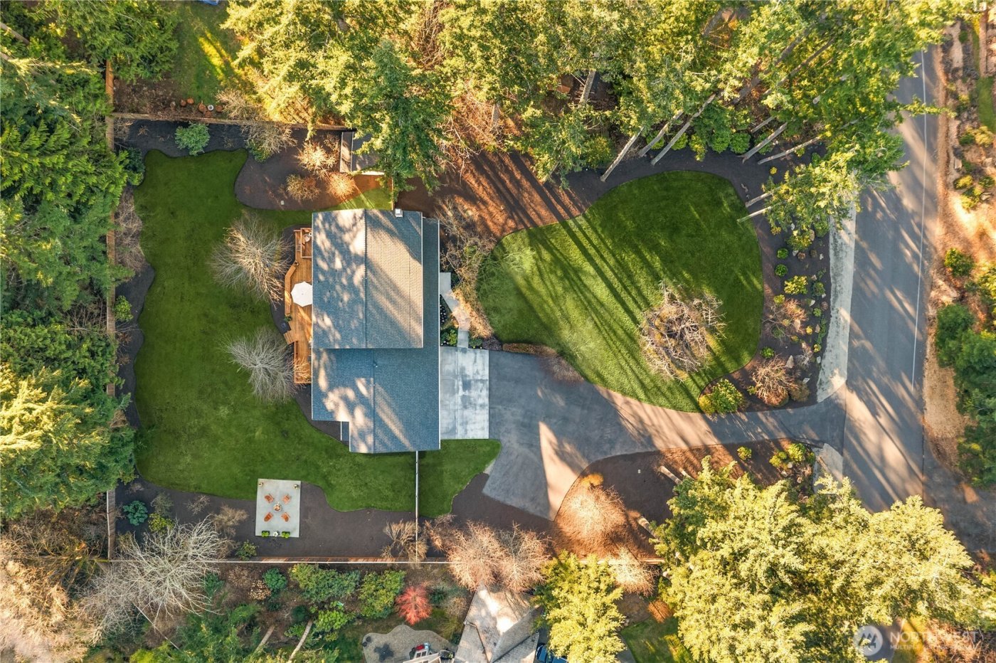 23039 SE 37th Street , Sammamish, WA 98075