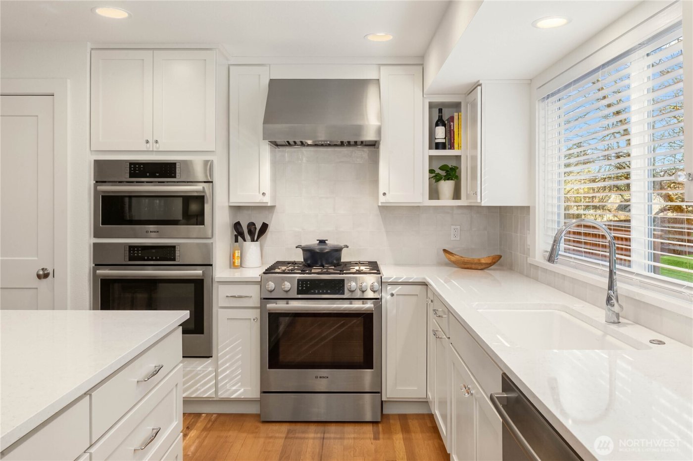 23039 SE 37th Street , Sammamish, WA 98075