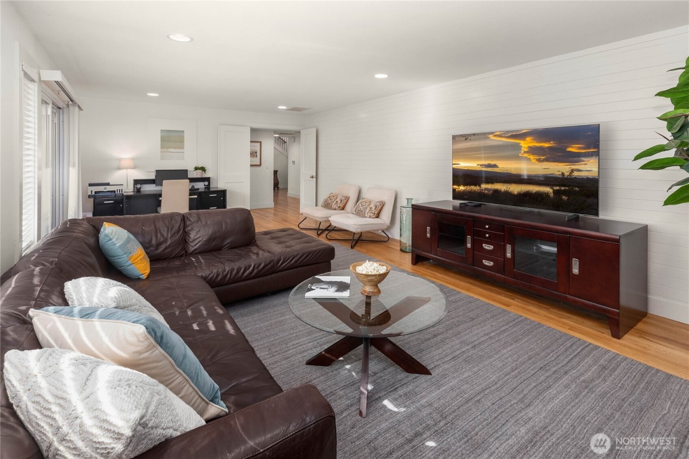 23039 SE 37th Street , Sammamish, WA 98075