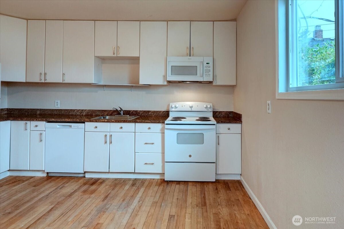 1807 S L Street , Tacoma, WA 98405