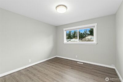 12563 SE 71st Street , Newcastle, WA 98056 - Photo 16