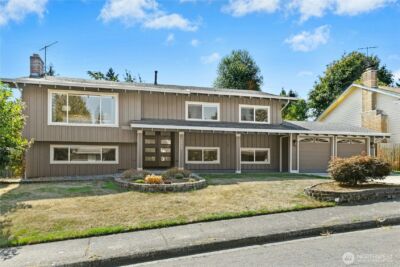 12563 SE 71st Street , Newcastle, WA 98056 - Photo 2