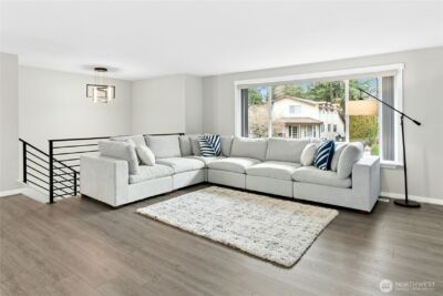 12563 SE 71st Street , Newcastle, WA 98056 - Photo 4