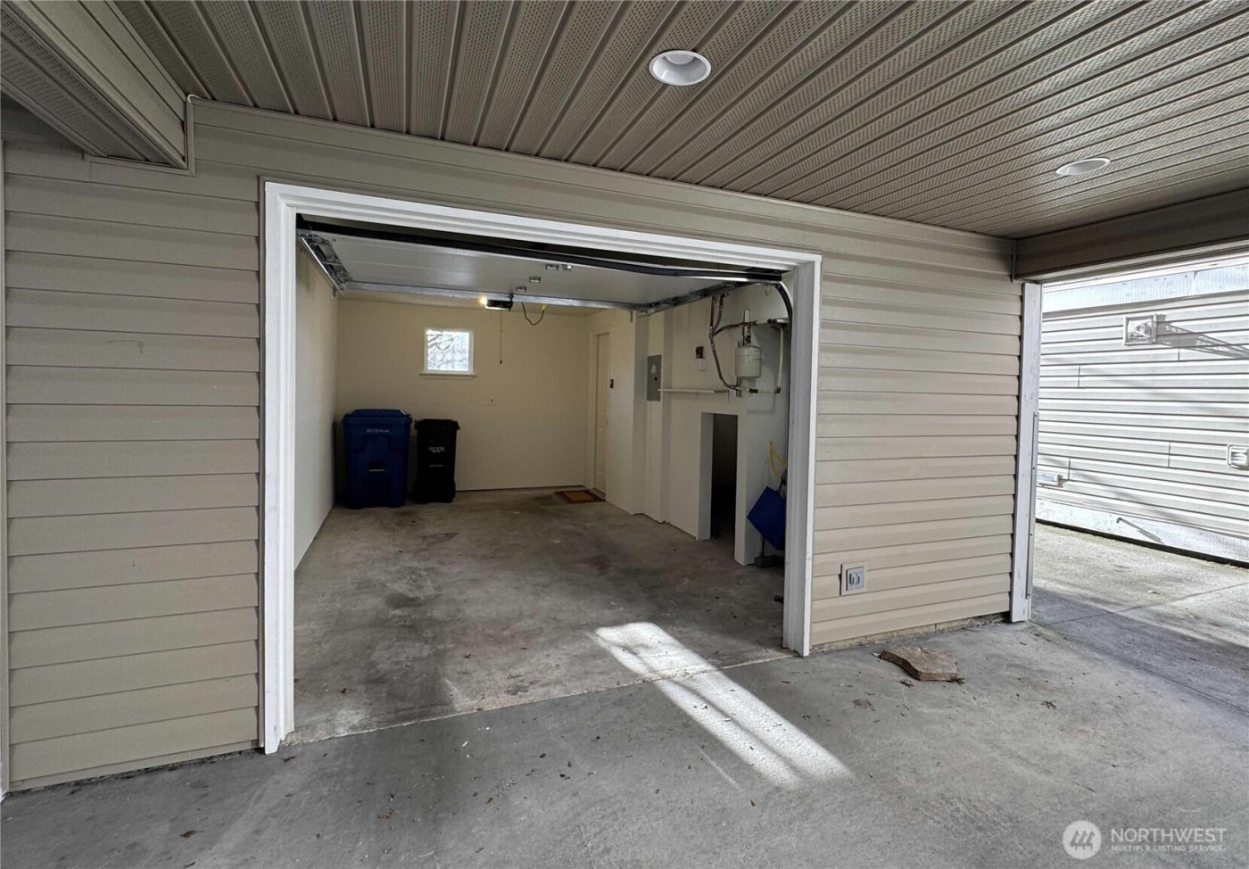 1150 N 90th , Seattle, WA 98103