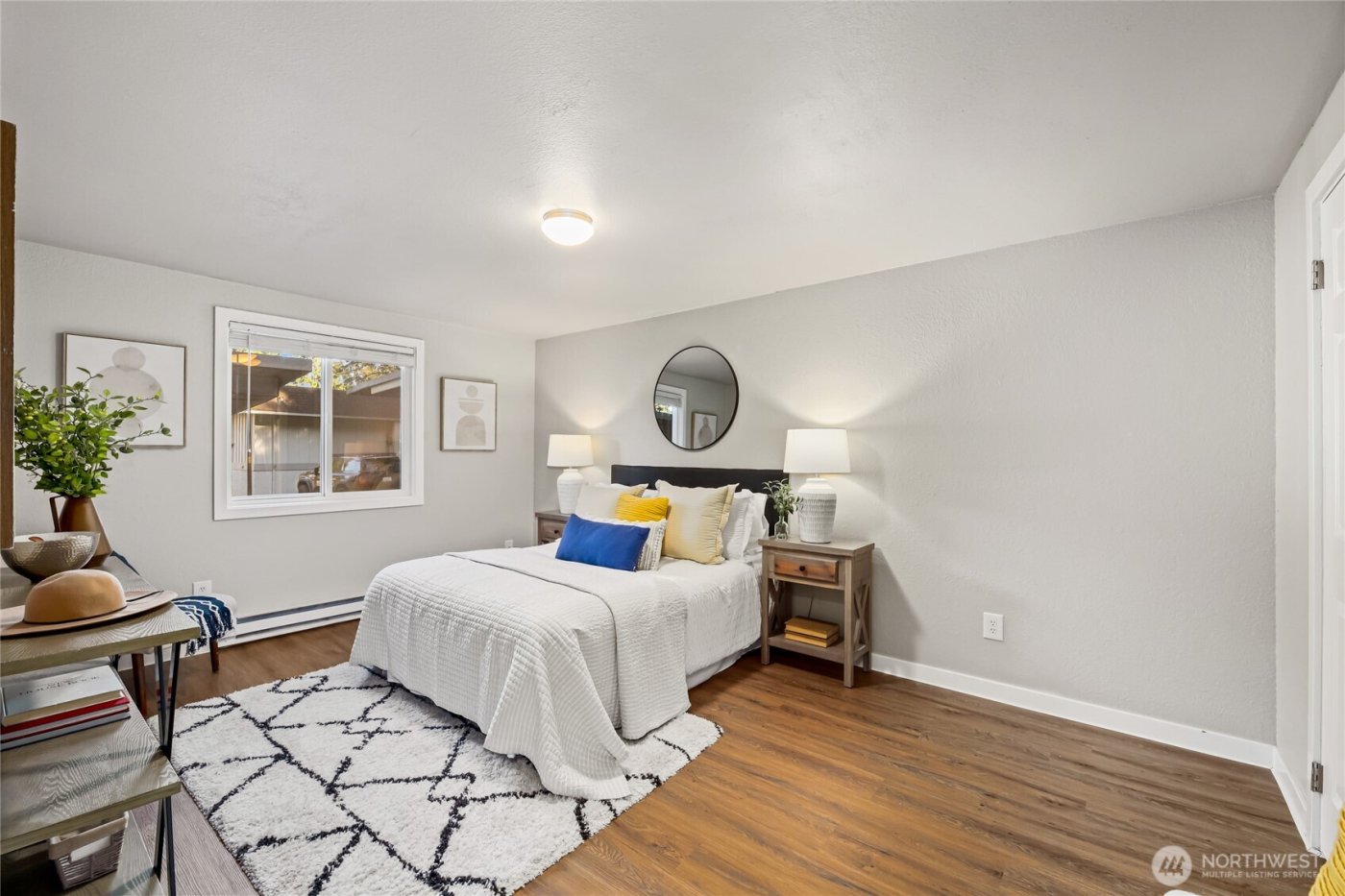 12527 NE 117th Place #F5, Kirkland, WA 98034