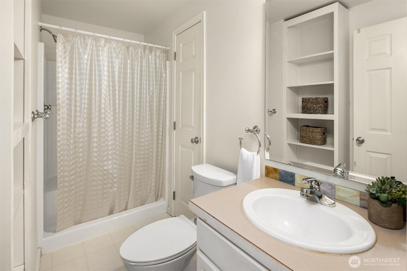 19814 10th Drive SE, Bothell, WA 98012-7701