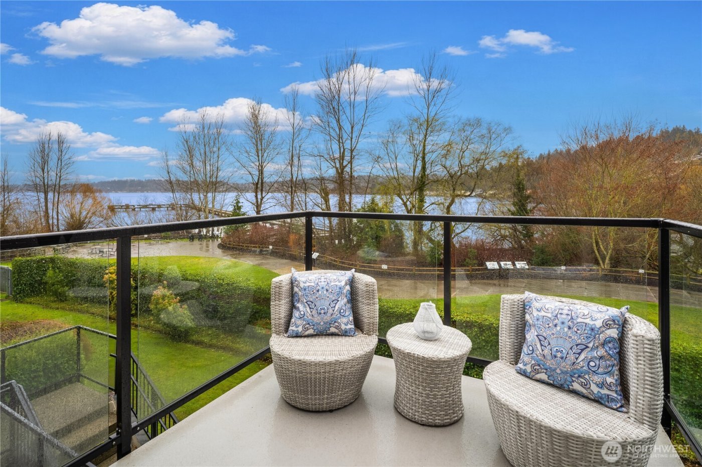 6121 NE 175th Street #A308, Kenmore, WA 98028