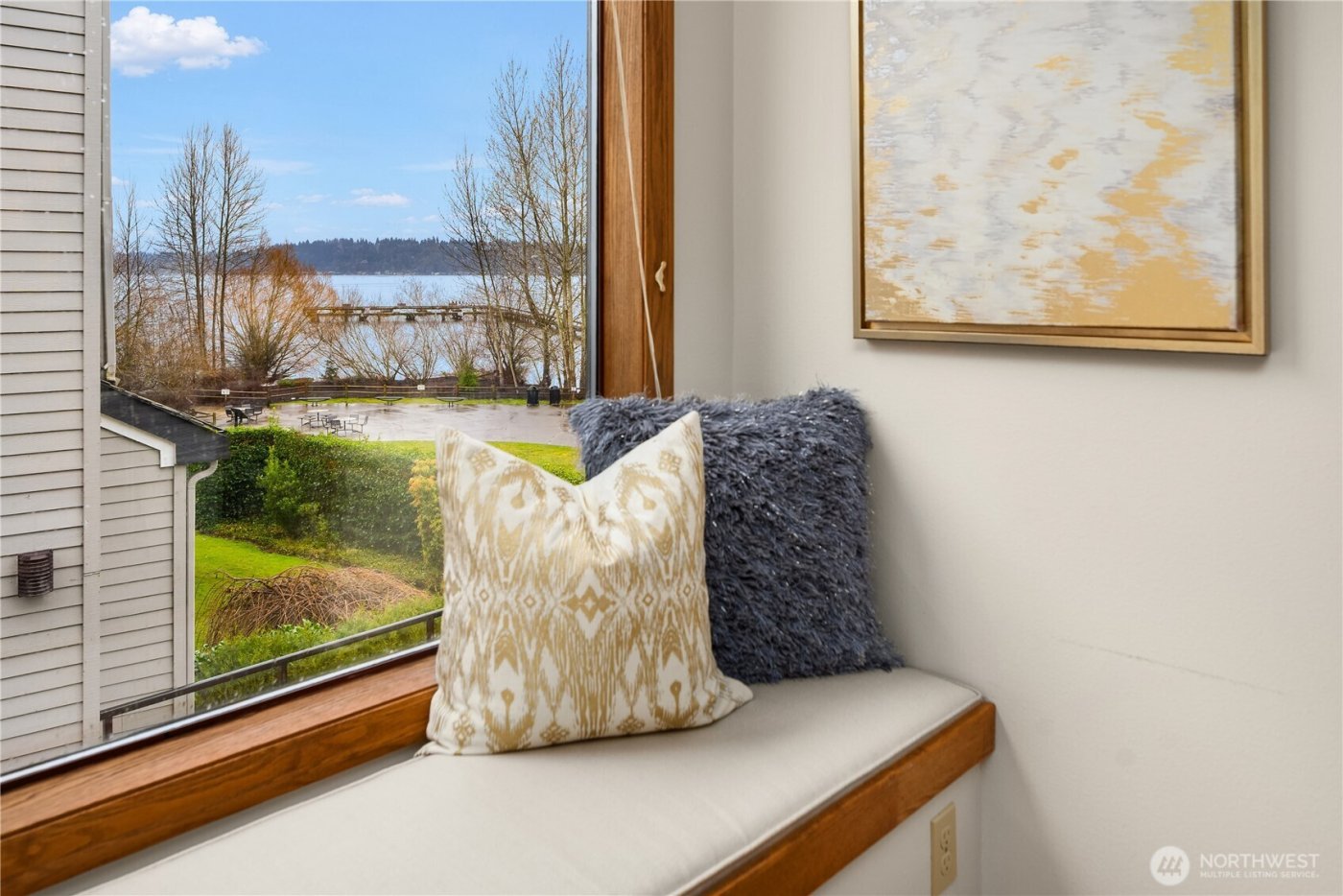 6121 NE 175th Street #A308, Kenmore, WA 98028