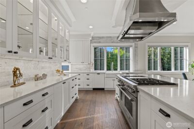2121 109th Avenue SE, Bellevue, WA 98004 - Photo 12