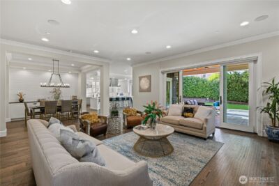 2121 109th Avenue SE, Bellevue, WA 98004 - Photo 7