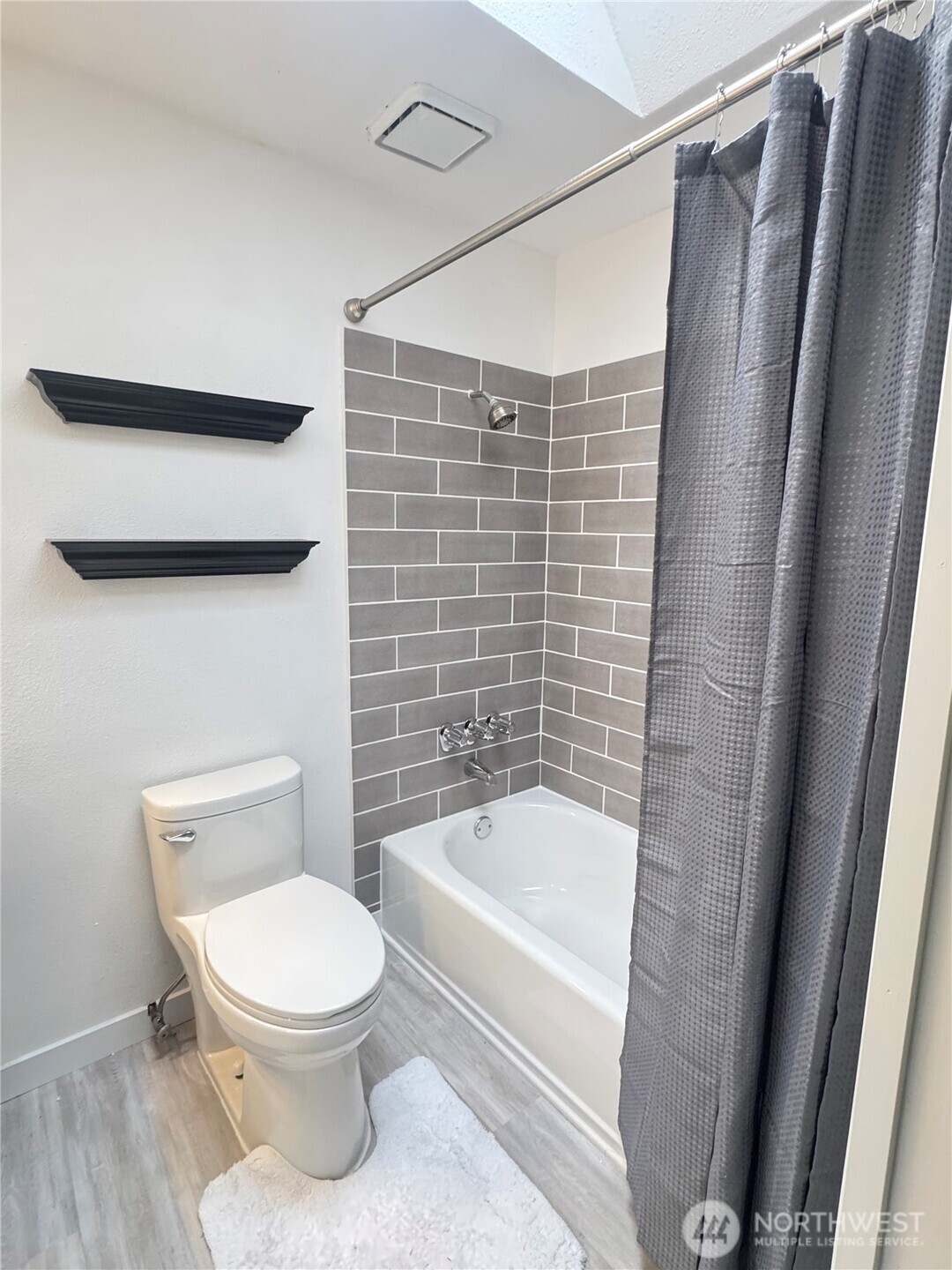 23341 SE 266th Street , Maple Valley, WA 98038