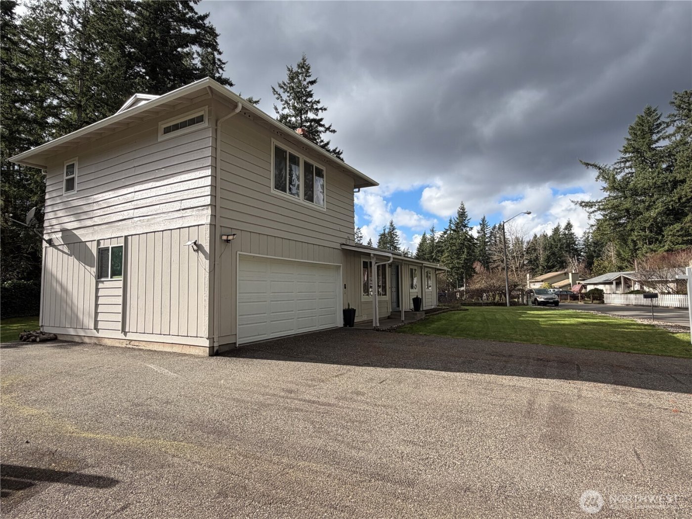 23341 SE 266th Street , Maple Valley, WA 98038