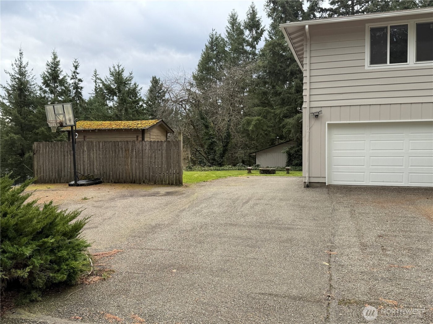 23341 SE 266th Street , Maple Valley, WA 98038