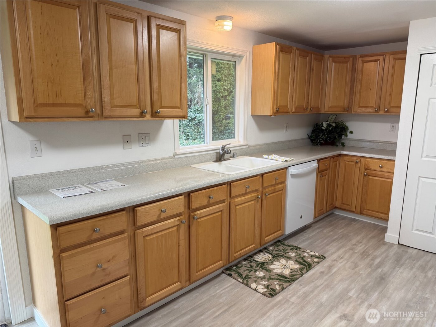 23341 SE 266th Street , Maple Valley, WA 98038