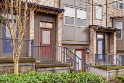 971 NE Ellis Drive #5.2, Issaquah, WA 98029-7823 - Photo 2