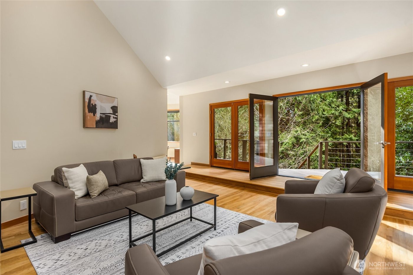 5384 Crystal Springs Drive NE, Bainbridge Island, WA 98110