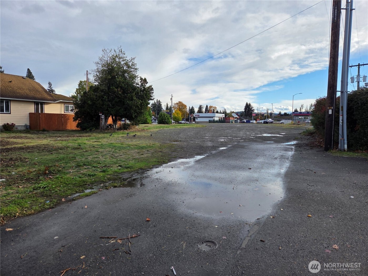 225 Auburn Way S, Auburn, WA 98002