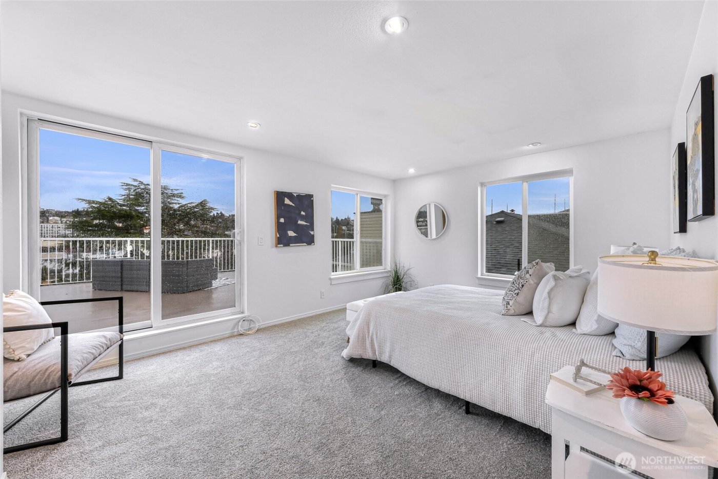 3228 21st Avenue W #300, Seattle, WA 98199