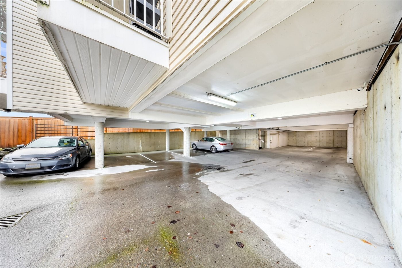 3228 21st Avenue W #300, Seattle, WA 98199