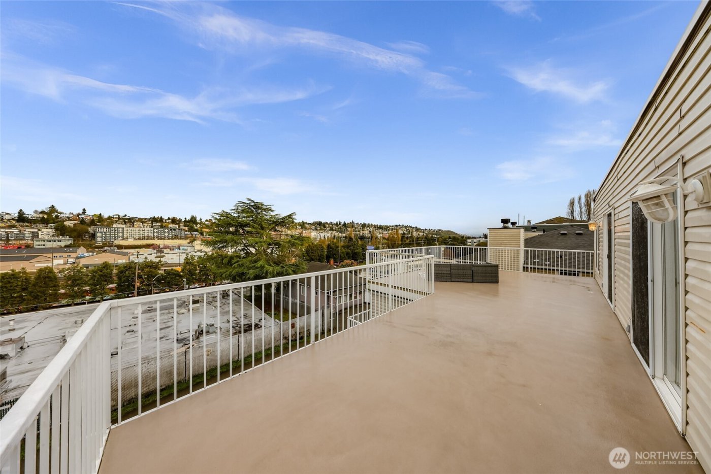 3228 21st Avenue W #300, Seattle, WA 98199