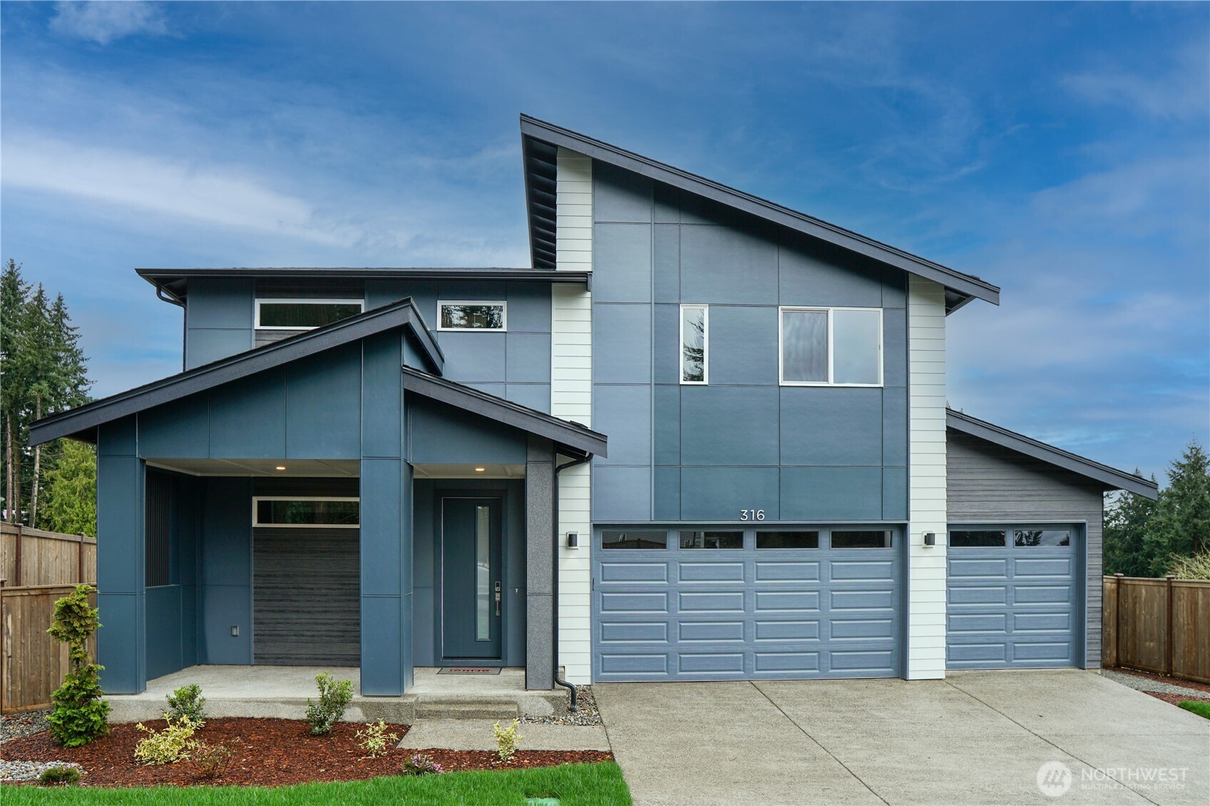 316 SW 365th Street #6, Federal Way, WA 98023