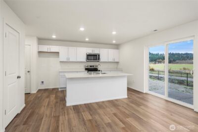 655 Salzer Creek Drive , Centralia, WA 98531 - Photo 11