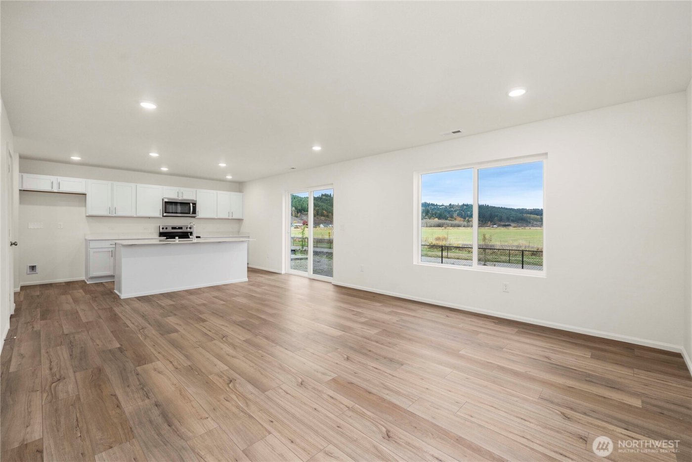 655 Salzer Creek Drive , Centralia, WA 98531