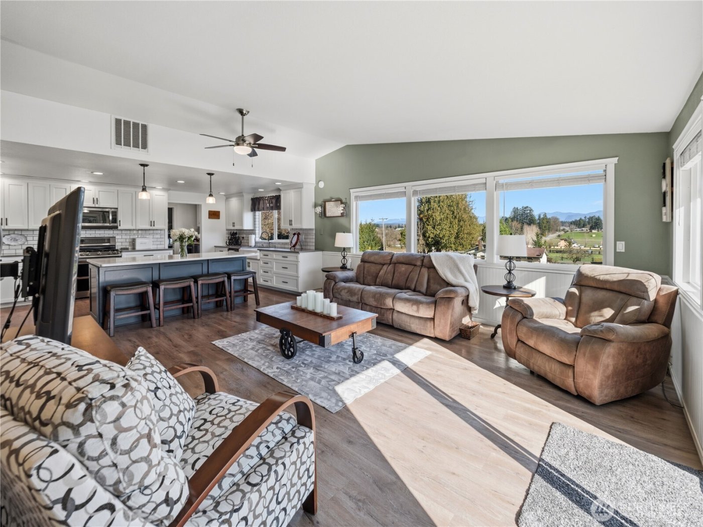 18703 SE 384th Street , Auburn, WA 98092