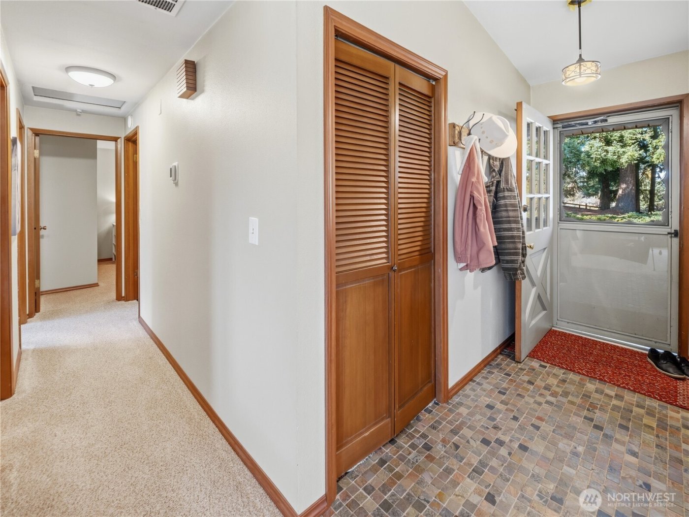 18703 SE 384th Street , Auburn, WA 98092